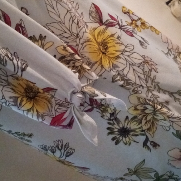 Tunic - Picture 4 of 8